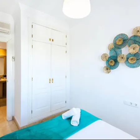Appartement Jabega - 4 Minutes From The