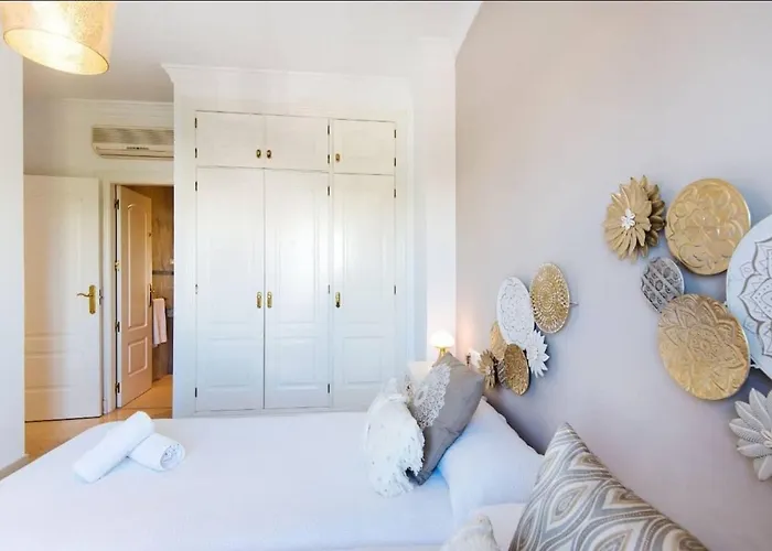 Jabega - 4 Minutes From The Torremolinos