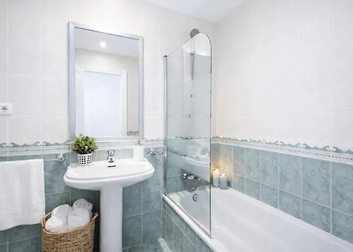 Appartement Jabega - 4 Minutes From The *