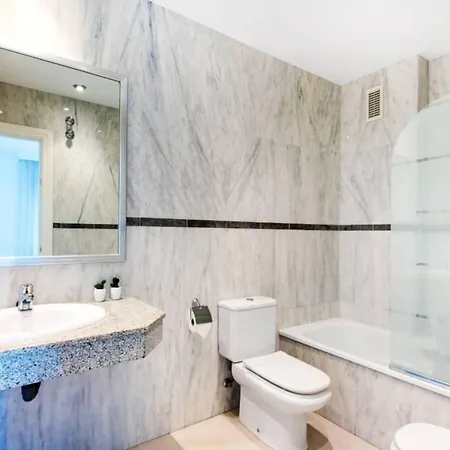 Lejlighed Jabega - 4 Minutes From The *